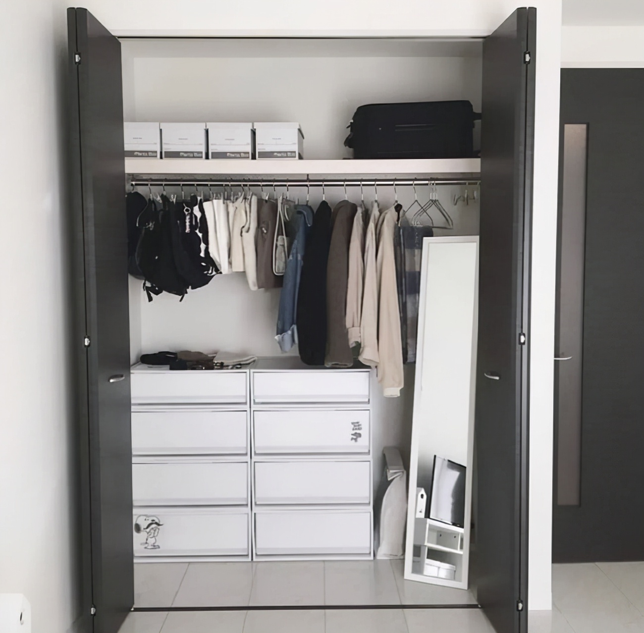 去衣柜化的卧室到底好不好？尝试过的朋友，都觉得好“爽”！