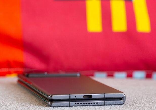 小米科技|小米MIX Fold2 9月13日10点抢购 到底值不值得买?