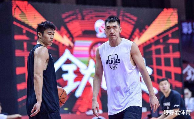 李春江|李春江压哨增援，00后大魔兽空降驰援上海，双塔有望横扫广厦