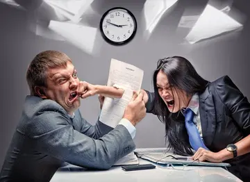 |职场里别搞“潜规则”，你越是隐藏自己，越有可能被当枪使