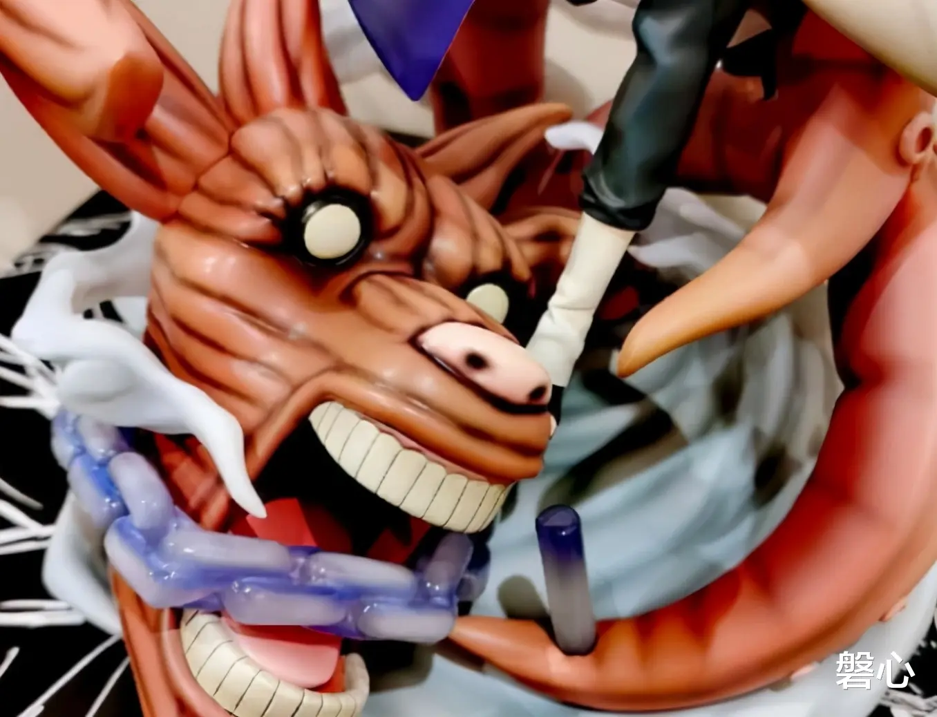 手办|小哥晒八尾封印手办,看到脖子上的查克拉锁链,明白带土有多狠了