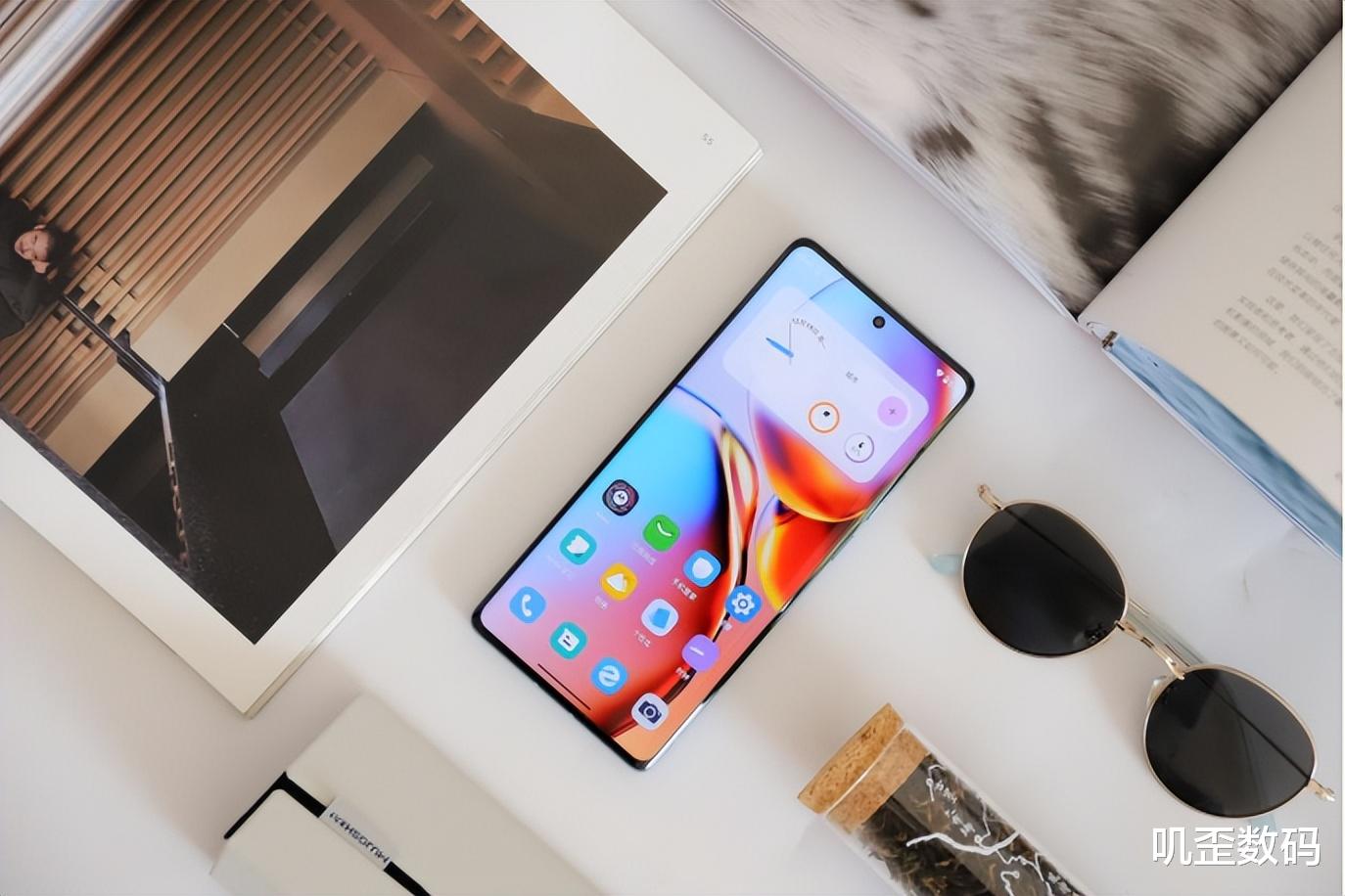 moto X40亲体验: 最强标准版旗舰,你想要的它全都有