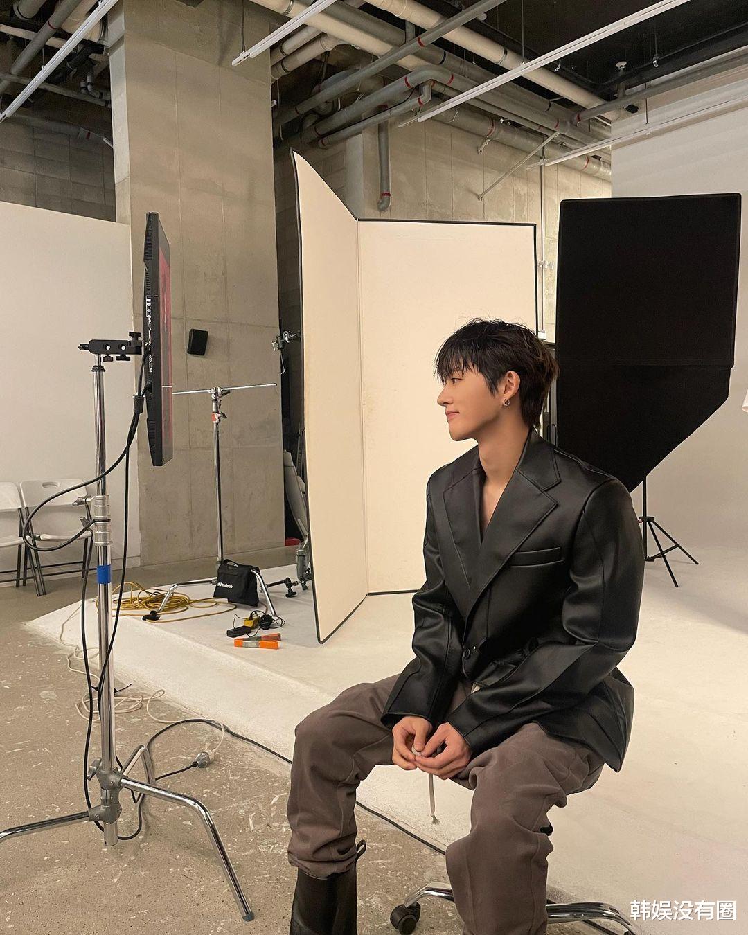 花絮|回归在即，B.I金韩彬晒拍摄花絮，直言：要以真心守护粉丝