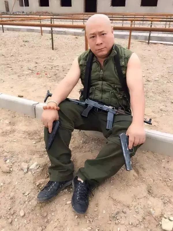 赵本山|张家豪成为赵本山的得力干将，赵刚却“灰溜溜”的离开了本山传媒