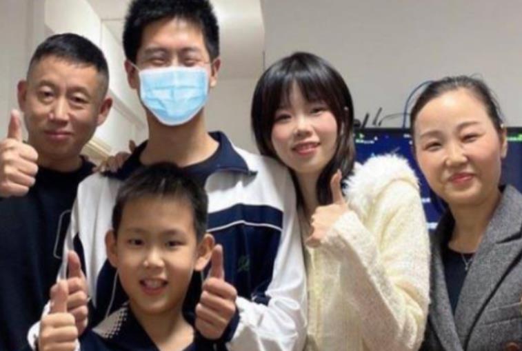 懒羊羊|孙卓太调皮，昵称从花开富贵改为懒羊羊，调侃网友跟不上节奏