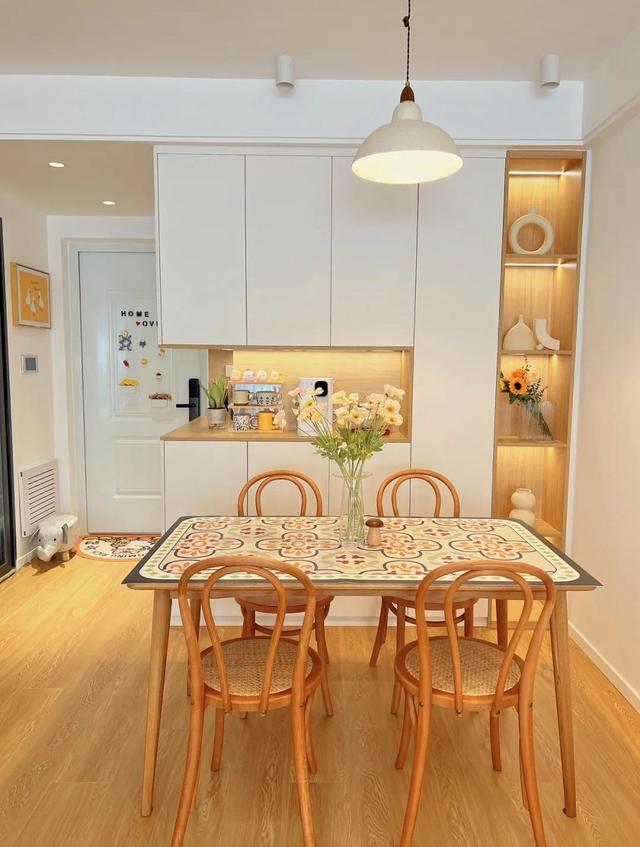 广东夫妇89㎡小家,坚持全屋打满柜子,效果不是一般的实用大气