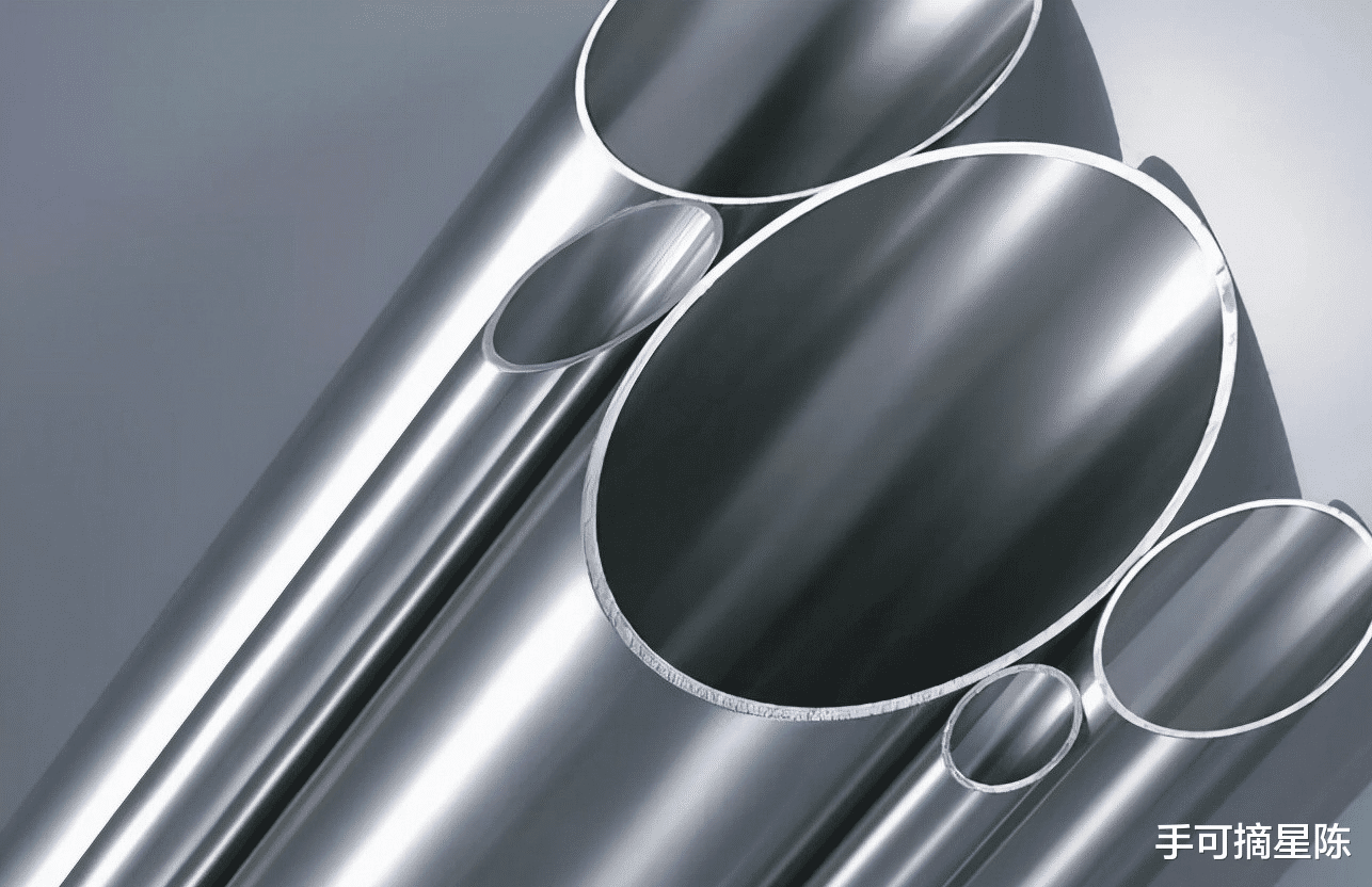 “夺命保温杯”屡次遭央视曝光,热水变“毒水”,大家应警惕对待