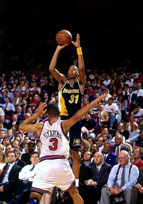 拉里·伯德|实力尚存却直接选择的10大球星!三人留下无冠的遗憾,伯德最霸气