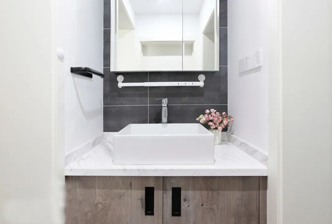 卫生间台上盆好还是台下盆好?听老师傅优缺点一分析,我有答案了