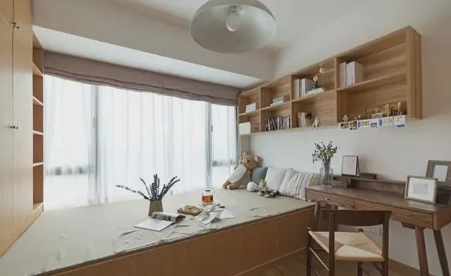 这是我见过最漂亮的日式装修，一个主卧就把我惊艳到了，高雅大方