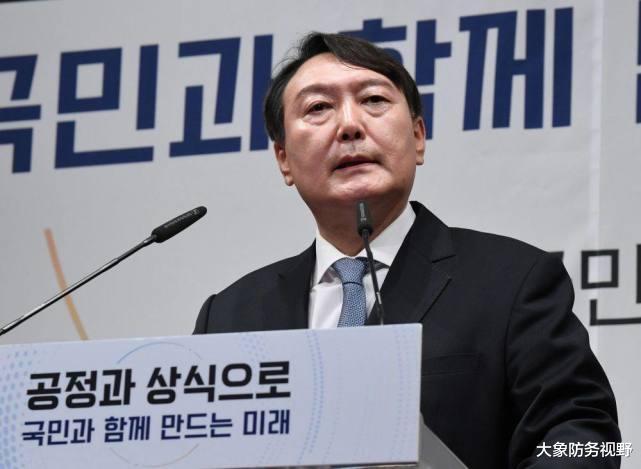 何超莲|佩洛西专机离开台湾赴韩，尹锡悦宣布不见，理由是与休假日程重叠