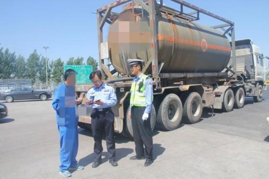 违法扣车,一定要赔偿我的经济损失33万!