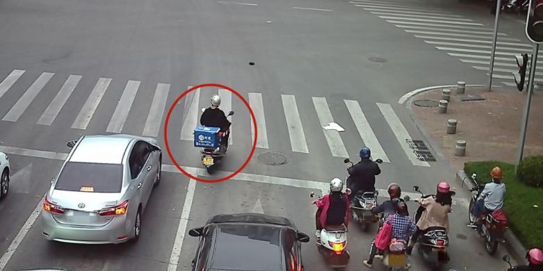 摩托车压线会被拍吗