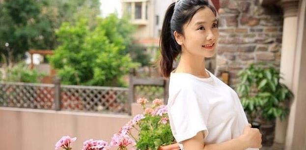 参观玲花住的豪宅，家里装修奢华大气，普通人哪住得起