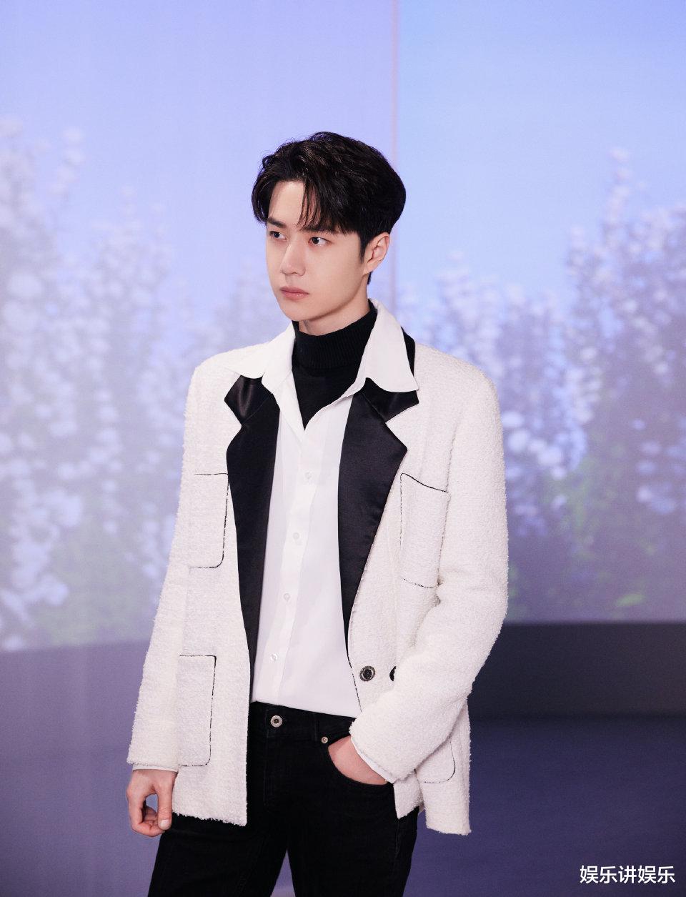 王一博|王一博对话环球人物,发言足够打动人,粉丝:幸好他很清醒!