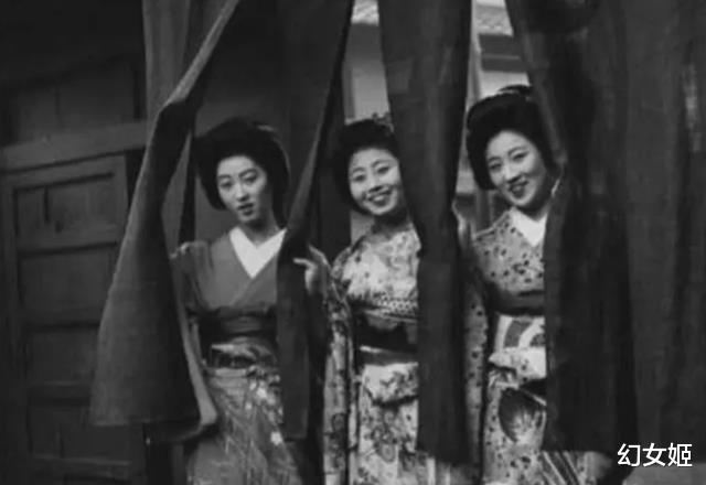 日军慰安妇制度多么残忍?慰安妇双臂必须平伸,双腿要成80度角