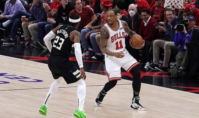 谷雨|字母哥喊话德罗赞:还有2场你就要回家钓鱼了,以后记住别太嚣张