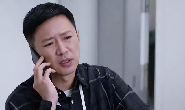 高鑫|高鑫:陪伴瘫痪妻子四年不离不弃,45岁凭《特战荣耀》再度翻红