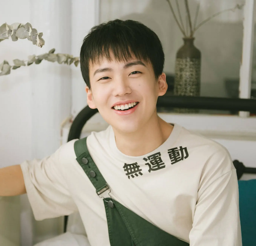 郭麒麟|郭麒麟被整蛊暴露真实人品,本是德云太子,为何对蔡徐坤如此卑微?