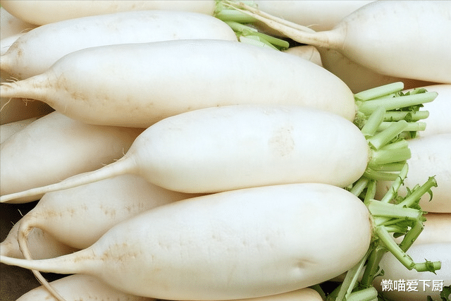 秋燥|入秋后,饮食要“润燥”,多吃“3白1黑”,少吃1瓜,滋阴防秋燥