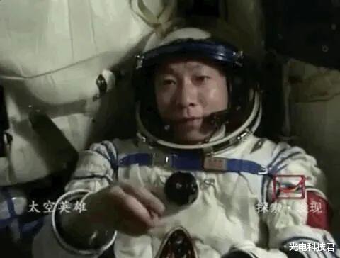 神舟14返回,美媒感叹:中国参与不了ISS,才自己建造天宫空间站