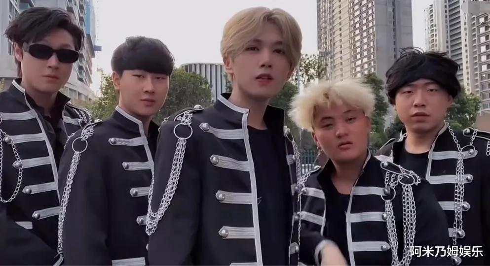 黄子韬|黄子诚患肠胃癌，自曝生命最后一刻只想陪儿子，却被网友无情拆穿