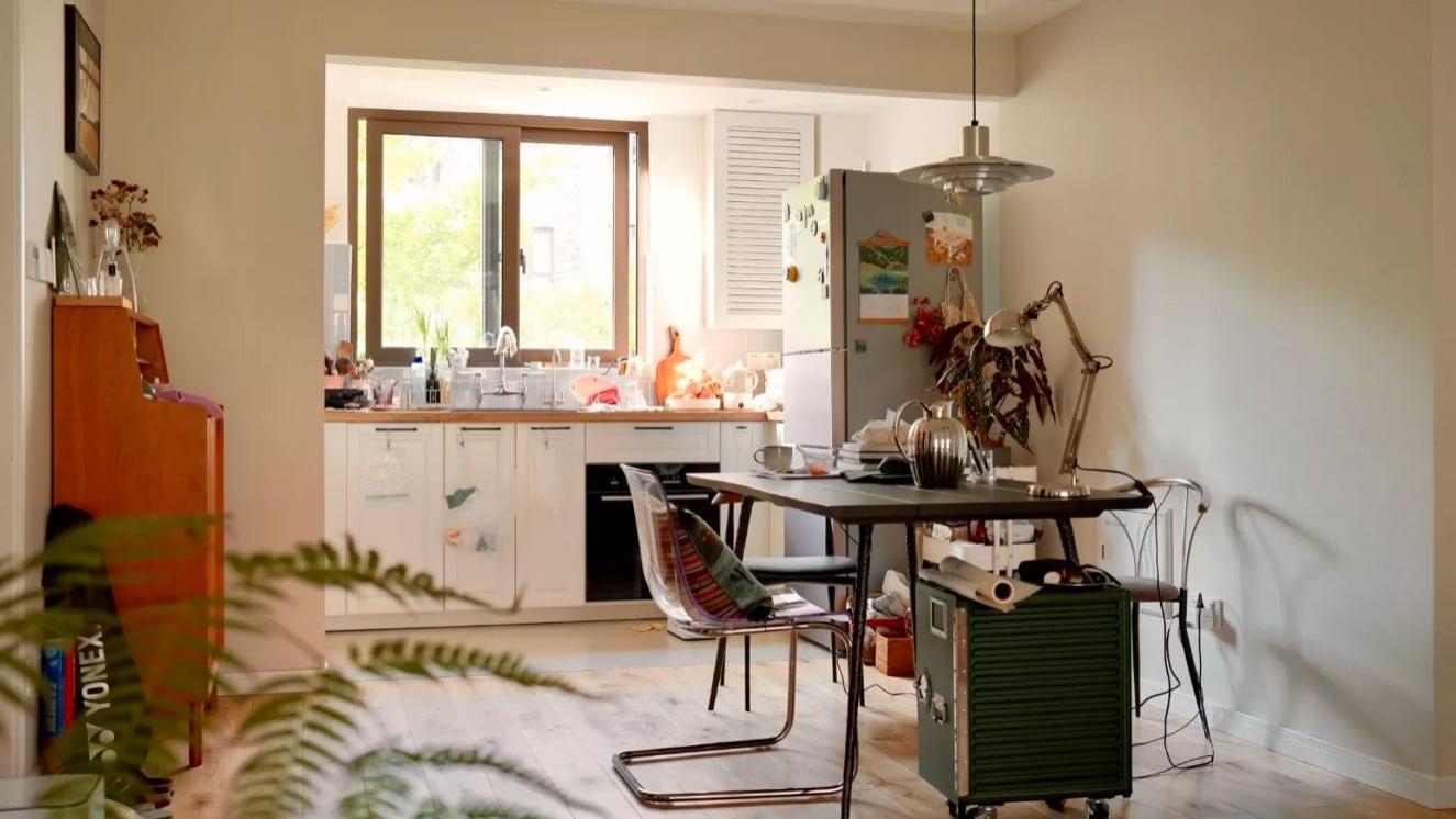 不愧是设计师的家！96㎡，全屋杂而不乱，处处都透着烟火气