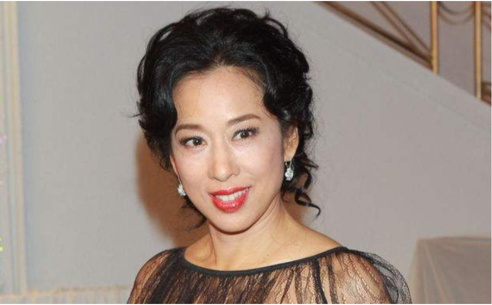 这!就是街舞|64岁前港姐朱玲玲：多子多福两嫁豪门，只因长得漂亮？