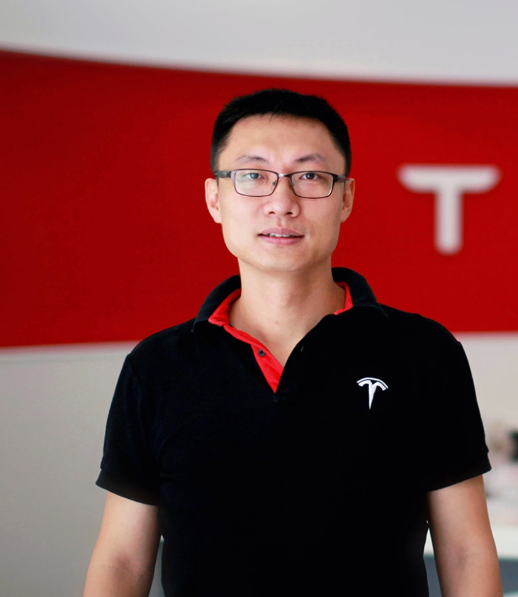 特斯拉|马斯克找到了能接替他睡在工厂里的CEO！