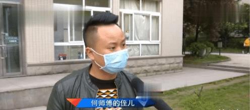 男子路边买玉米还价,遭女摊主堂哥多人殴打,男子:几百斤让我必须全要
