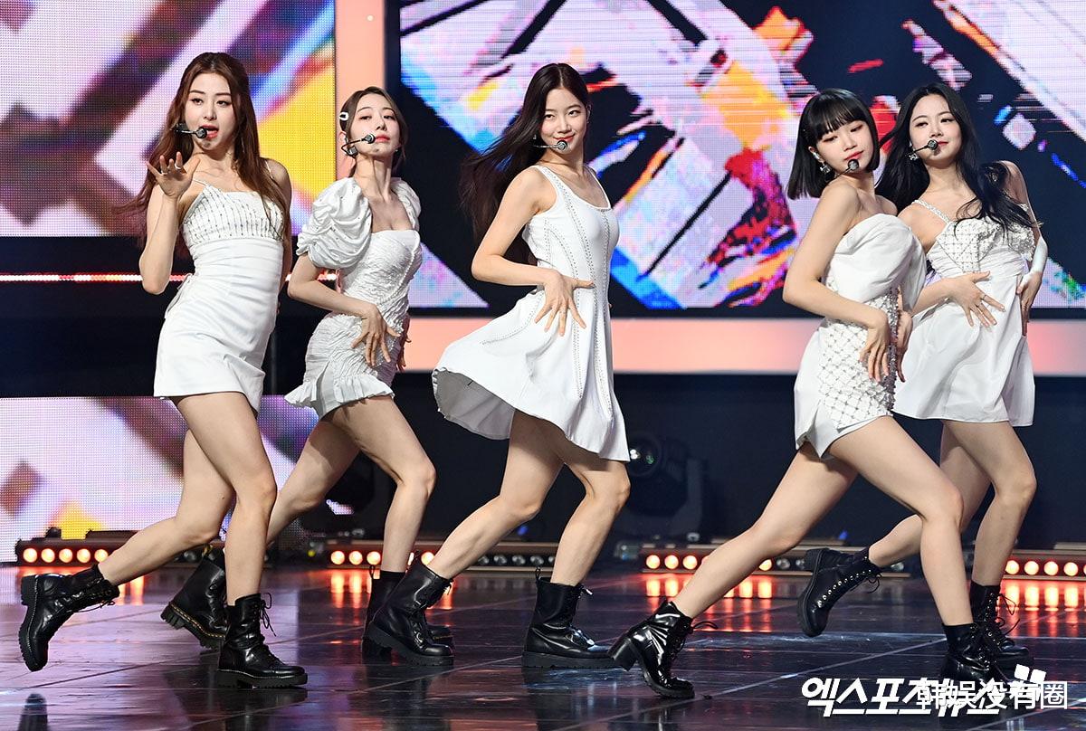 金佳蓝|要“治愈心灵”的金佳蓝会退队吗？没有她的LESSERAFIM更耀眼了