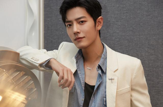 贾青|肖战要和恩师合作新剧?《玉骨遥》播出时间已定,“双喜”临门