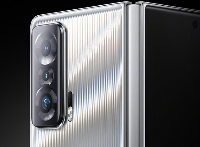 华为荣耀|零差评荣耀MagicV首批用户评价出炉外观惊艳是比华为好的替代品