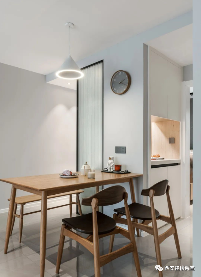 95㎡老房改造婚房,原木简约家