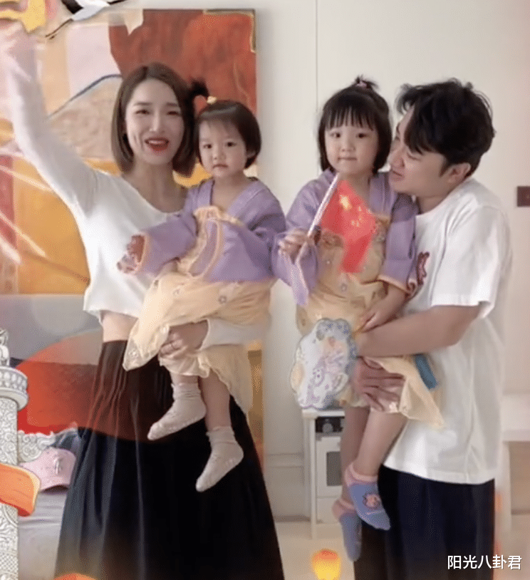 王祖蓝|众星带娃为祖国庆生，郭富城女儿唱红歌，王祖蓝两个女儿同穿汉服