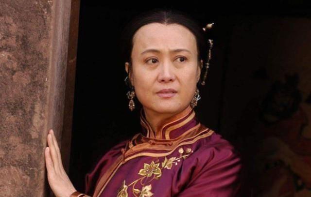 柏寒|演员柏寒：丈夫意外离世，她又患癌，留下儿子给海清养