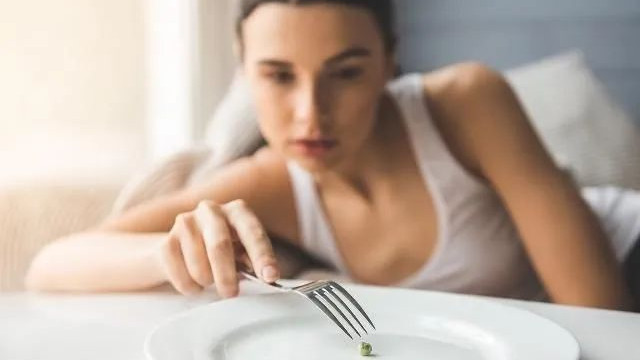 长腿 掉发又伤身？千万别为了减肥做这件事！