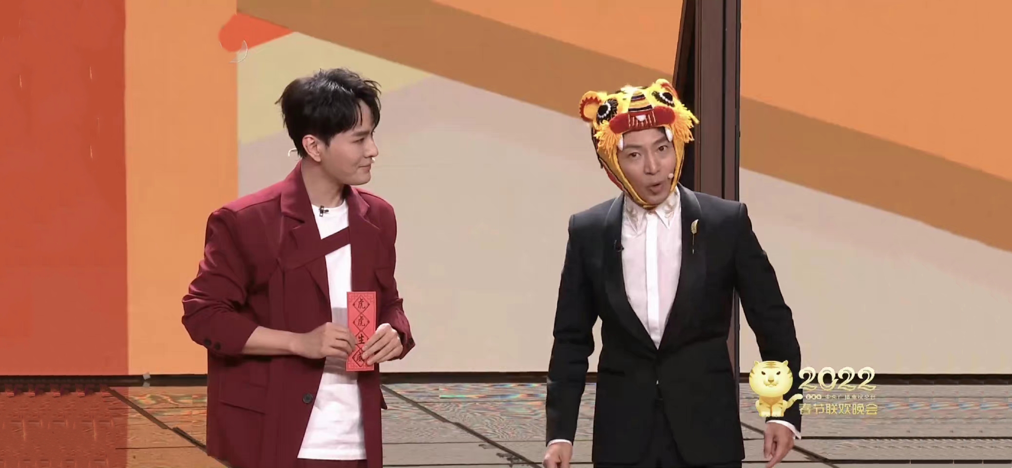 周星驰|30年前“周星驰”就预言了春晚！对比一模一样，可女主颜值却输了