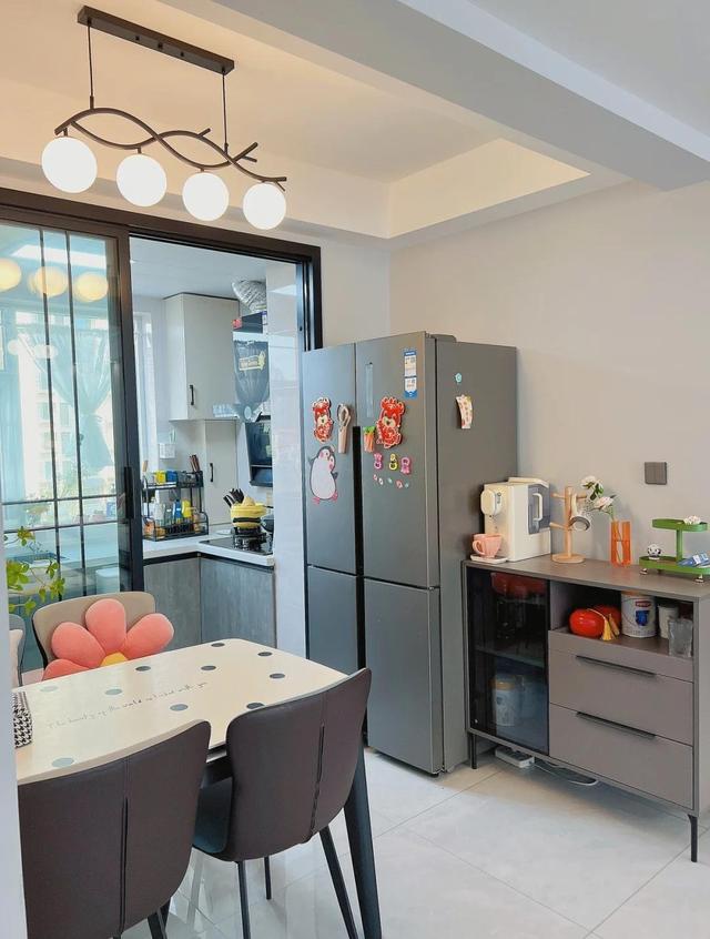 被女主113㎡新家圈粉了,坚持全屋化繁为简,家居氛围太棒了