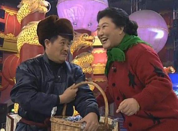 春晚|电话点歌,神仙打架,节目表演到一半去敲钟,曾经的春晚有多会玩