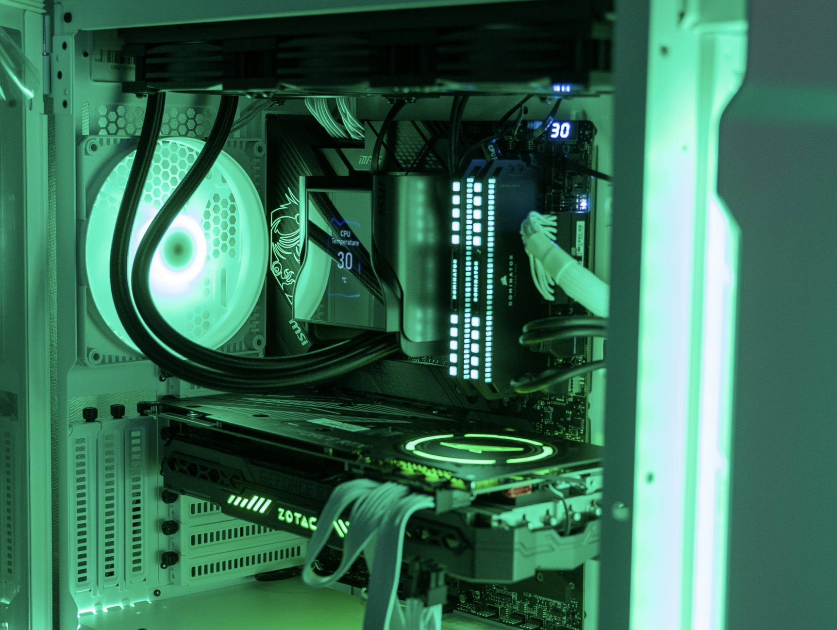 国美电器|本站首晒,莫得感情的冷酷杀手,微星战神S360水冷测评