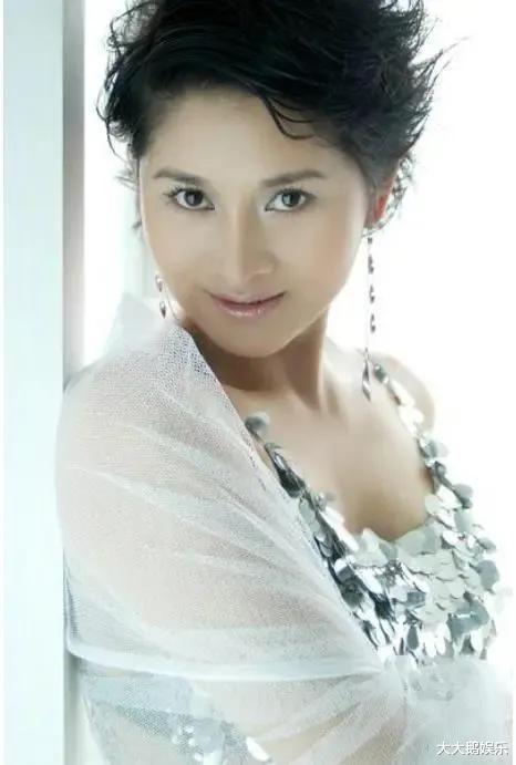 潜规则|遭受过潜规则的10位女明星，这龌龊的娱乐圈啥时候才能放过她们？