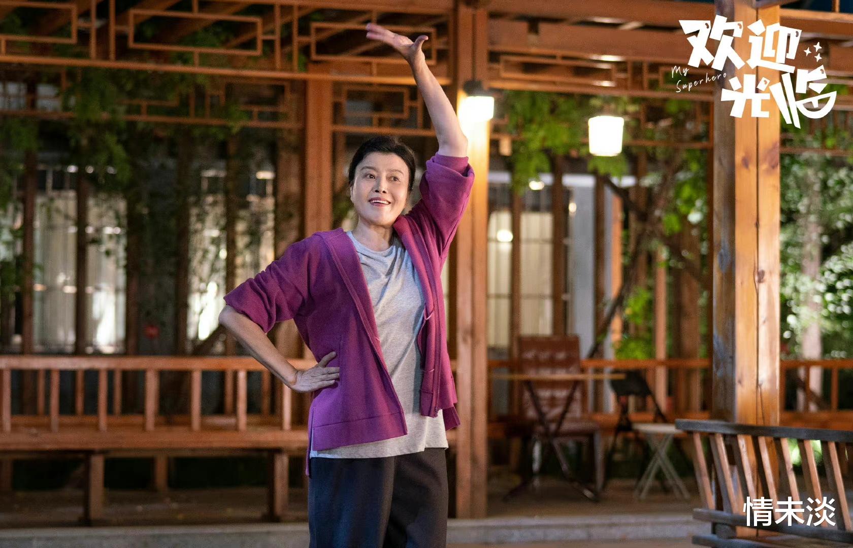 黄轩|黄轩背后的大妈团有多硬核,他自己都不知道,网友:这很正午阳光