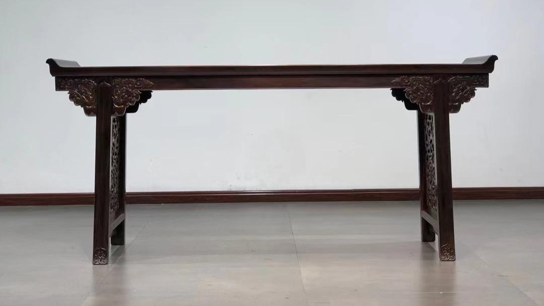 雕刻|古朴庄重，大红酸枝，螭龙纹翘头案