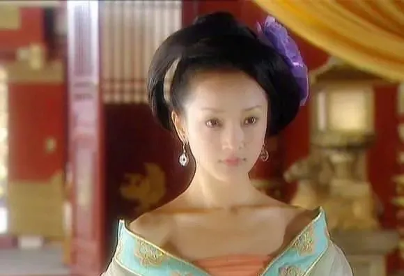 周迅|周迅又被爆出新男友,接受采访毫不避讳!