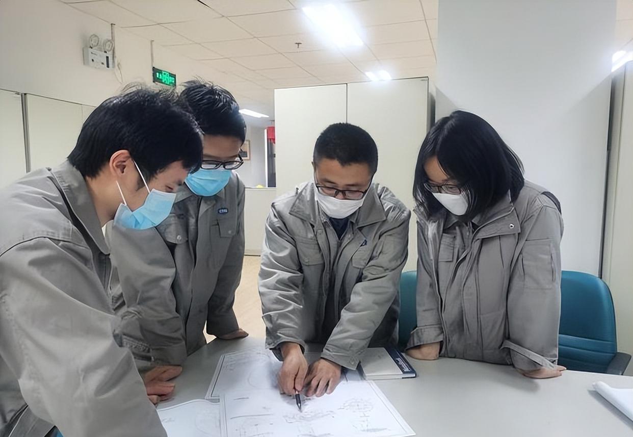 95后女生从设计院离职当保安,保安也这么吃香吗?网友:人间清醒