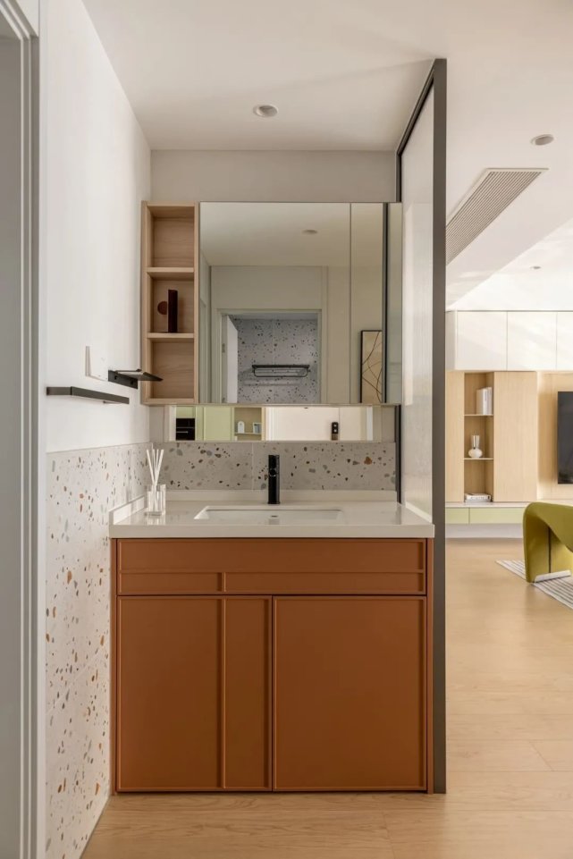 107㎡现代风,这个春天绝美配色,也太好磕了