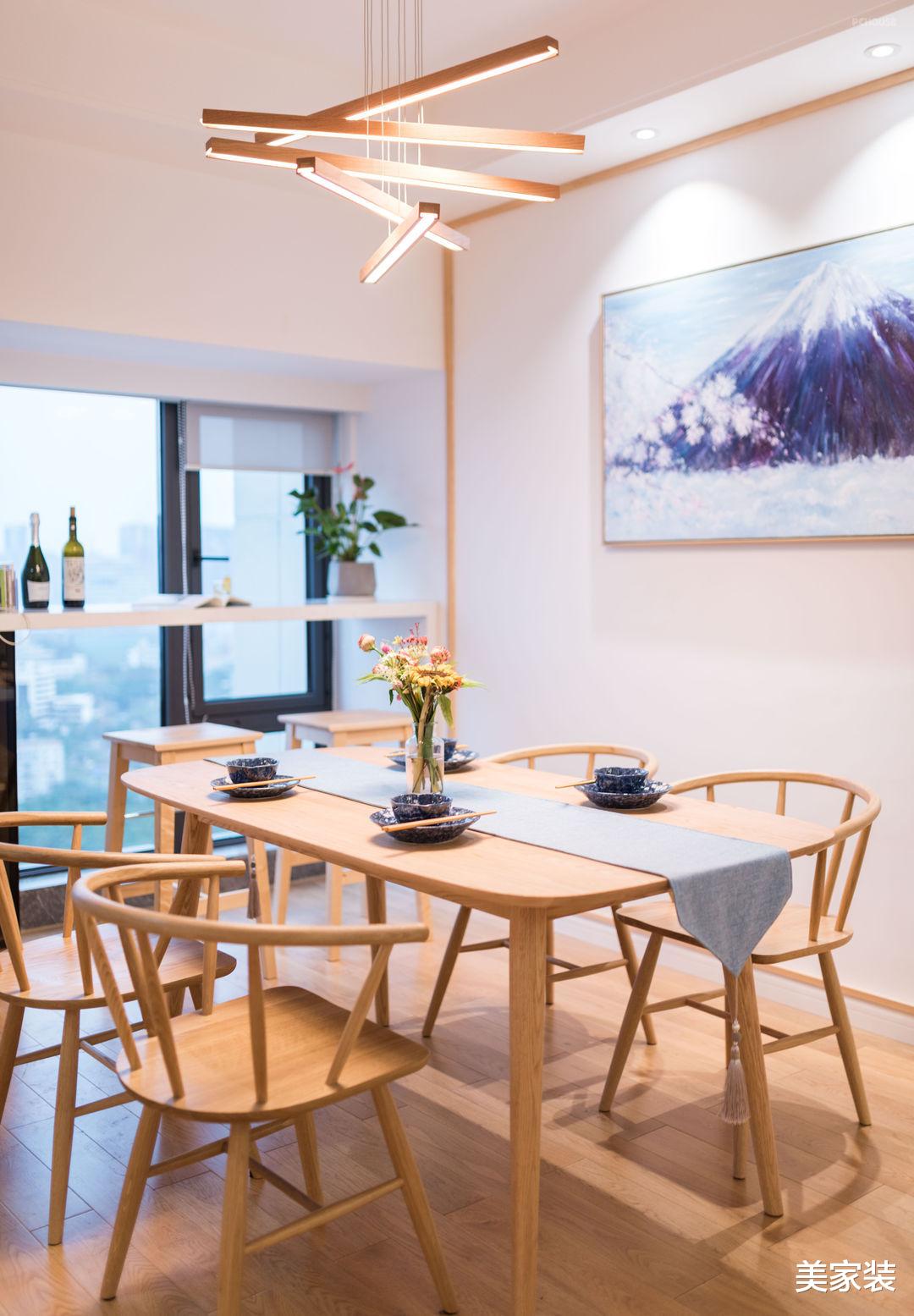 干净清爽的日式设计,为家注入了诗意,更传递了健康与美好