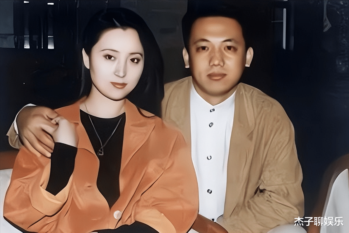 陈晓旭|陈晓旭病逝1年后,发誓出家的丈夫还俗再婚,新伴侣面容引争议