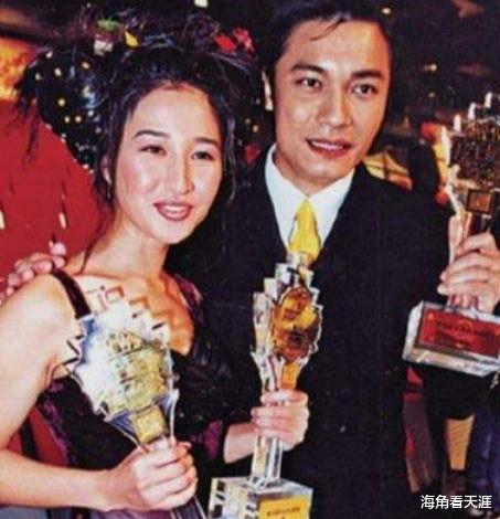 关咏荷|风情美人关咏荷:昂首拍戏,低头做人,业务能打,爱情讲心不讲金